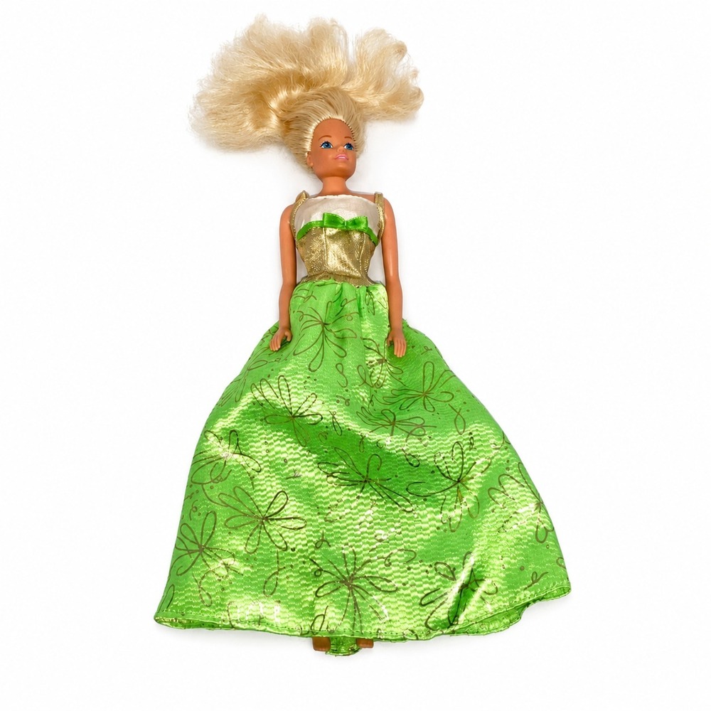 Barbie Doll Green Metallic Floral Ball Gown Blonde Mattel‎ 1966 Body